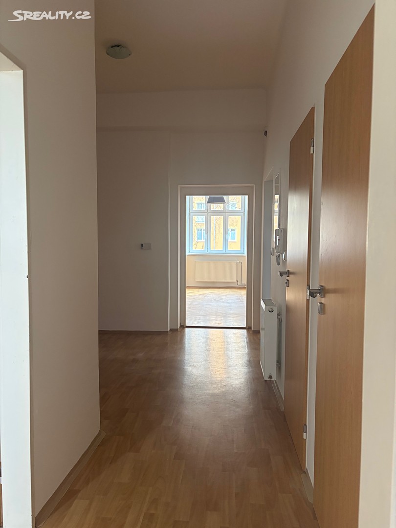 Pronájem bytu 2+1 80 m² – pohled 5
