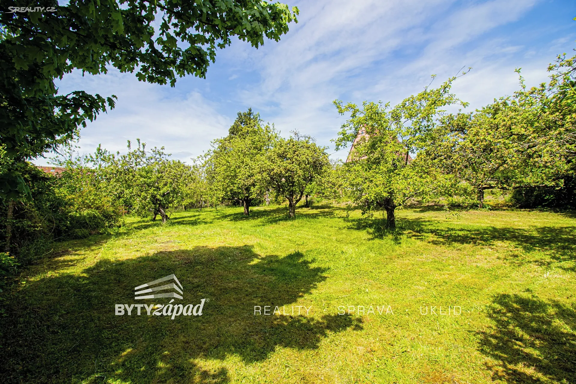 Prodej stavebního pozemku 1430 m²