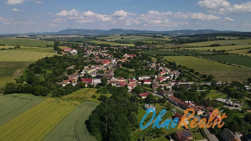 Prodej stavebního pozemku 735 m² – fotografie 2