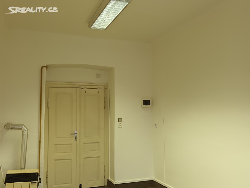 Pronájem kanceláře 16 m² – pohled 3