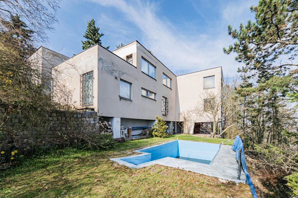Prodej vily 336 m², pozemek 1894 m², Praha – fotka 1 z 3