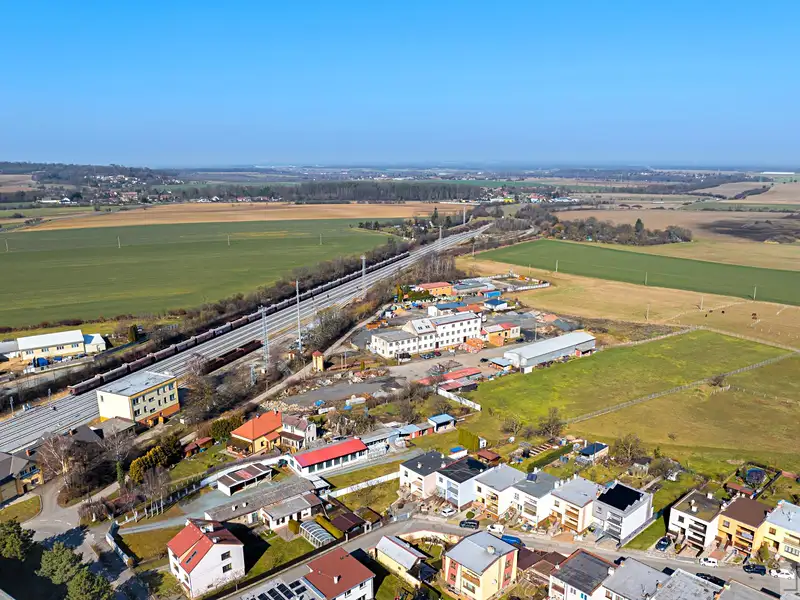 Prodej komerční nemovitosti 12119 m², Heřmanův Městec – náhled fotky 2