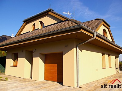 Будинок на продаж, 165 м² (2 з 44)