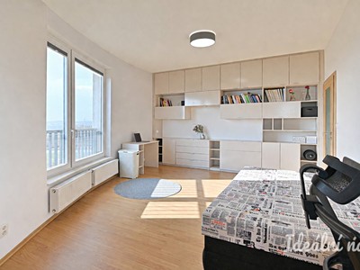Pronájem bytu 1+kk 32 m²