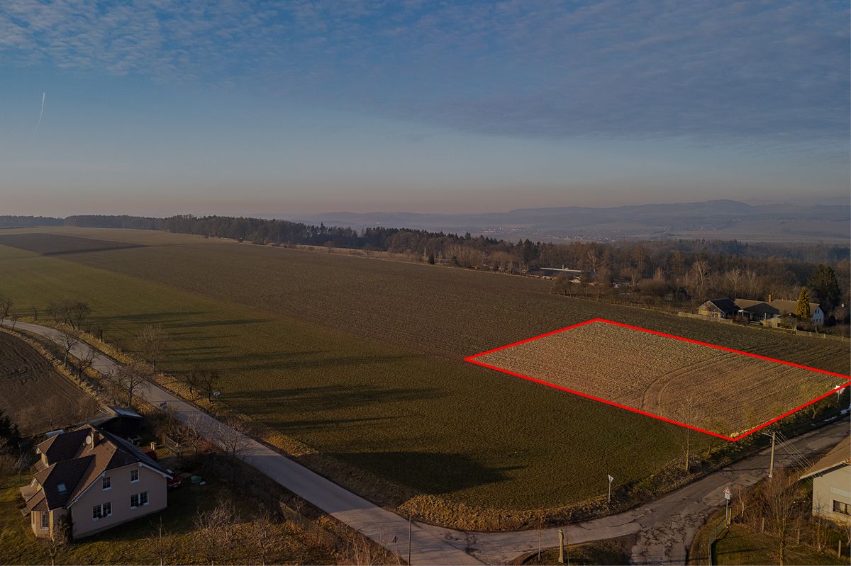 Prodej stavebního pozemku 2879 m² – fotografie 2