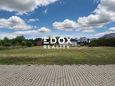 Prodej  stavebního pozemku 1 038 m²