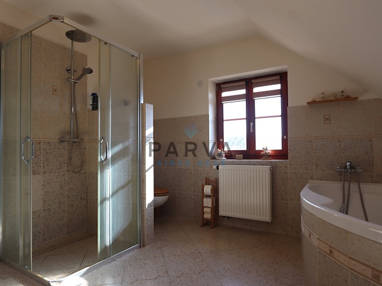 Prodej domu, 110 m² (23 z 37)