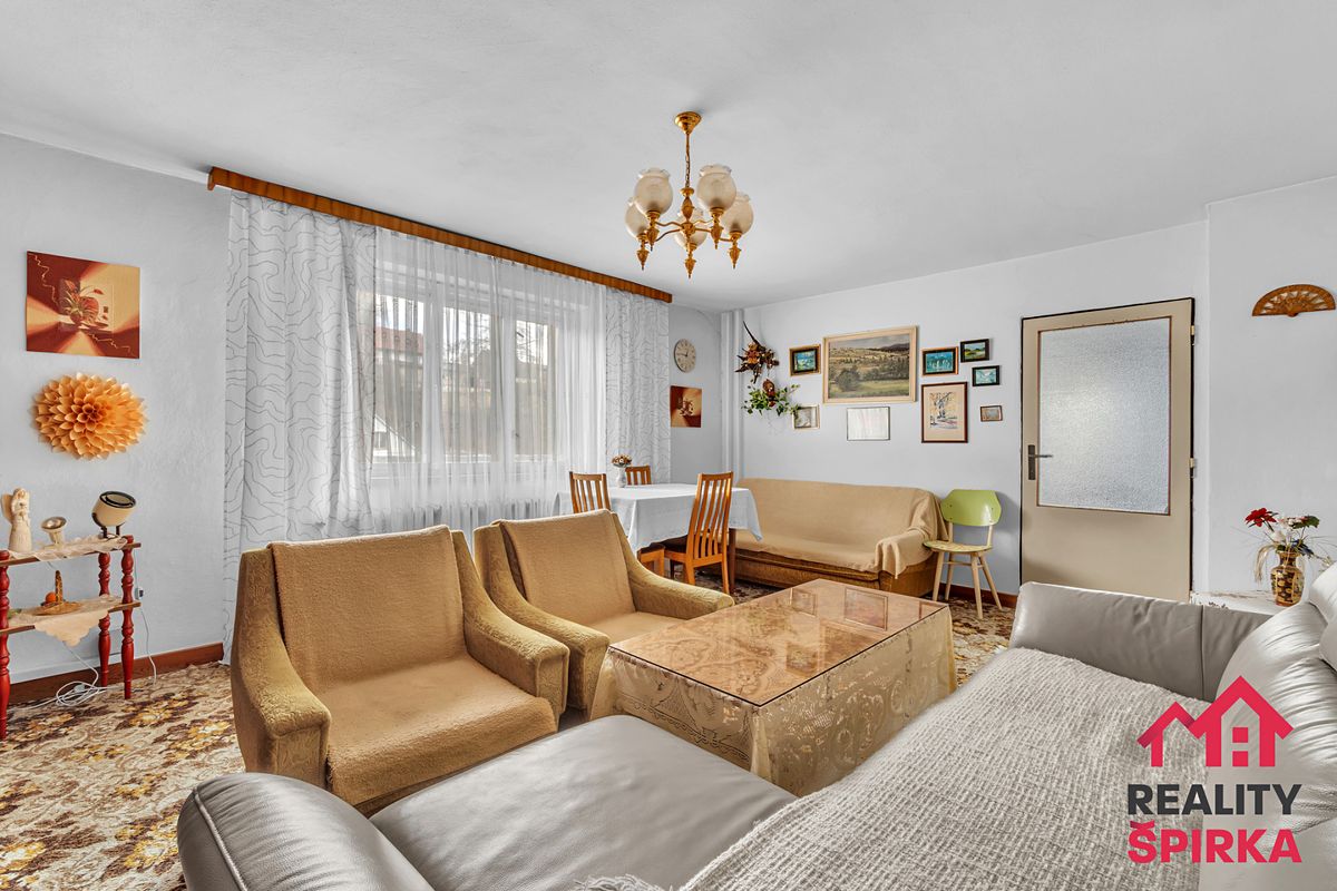 Prodej rodinného domu 165 m², pozemek 1639 m² – fotografie 4