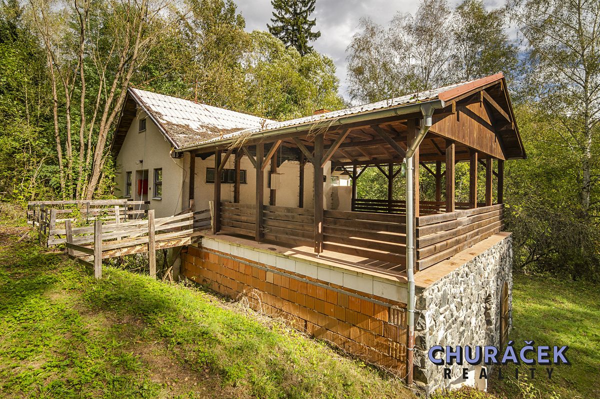 Prodej chaty 200 m², pozemek 16000 m² – fotografie 2
