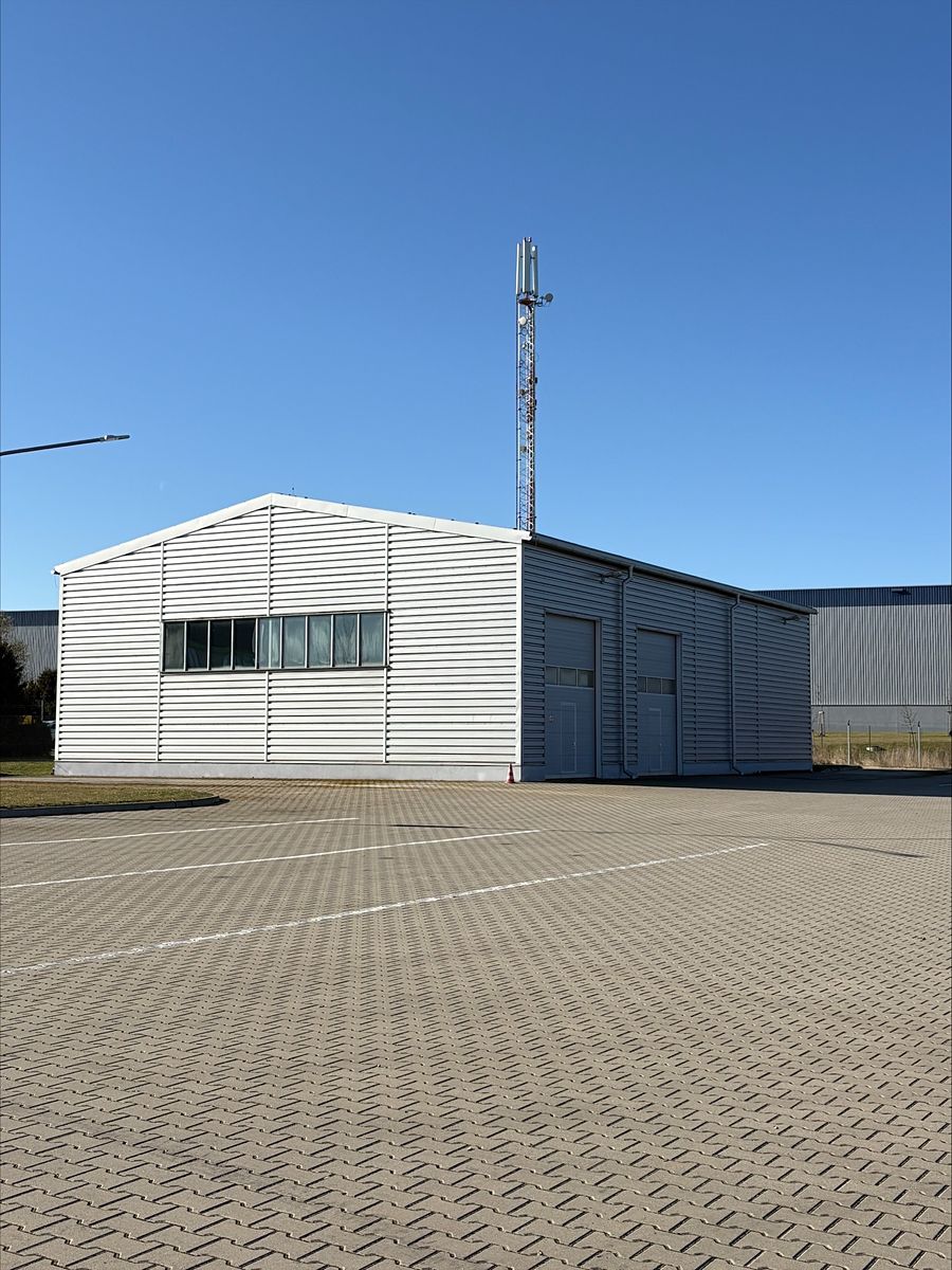 Pronájem komerční nemovitosti 1300 m² – fotografie 3