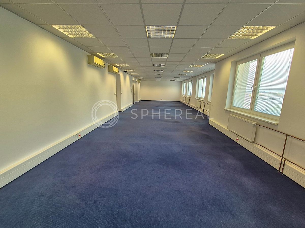Pronájem kanceláře 436 m² – fotografie 4