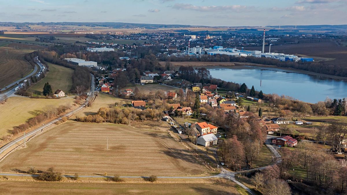 Prodej stavebního pozemku 1478 m² – fotografie 2