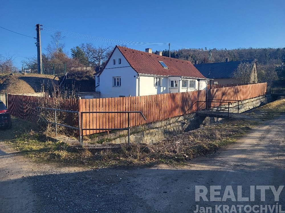 Prodej rodinného domu 130 m², pozemek 569 m² – fotografie 3