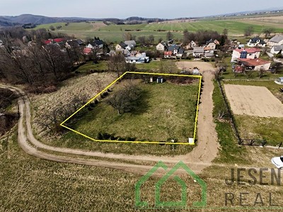 Prodej  stavebního pozemku 1 447 m²