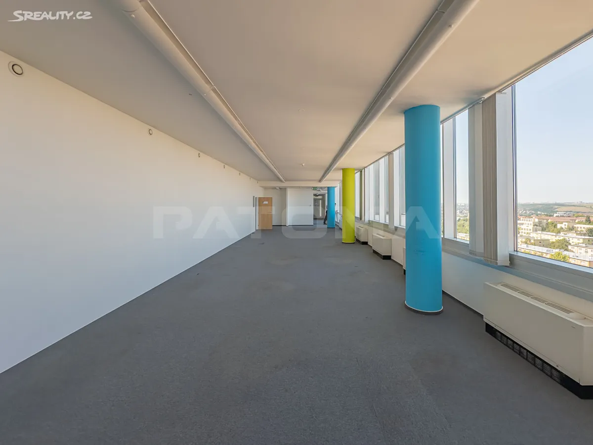 Pronájem kanceláře 320 m² – další