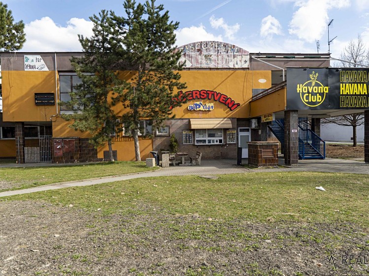 Комерційне приміщення на продаж, 1 060 м² (15 з 18)