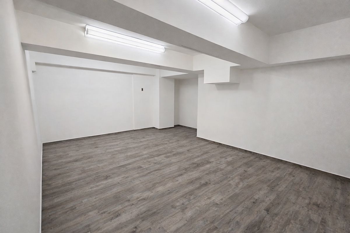 Pronájem kanceláře 215 m² – fotografie 4