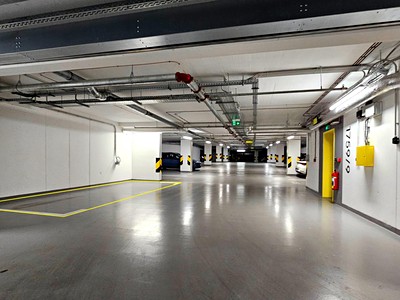 Pronájem garážového stání 20 m²