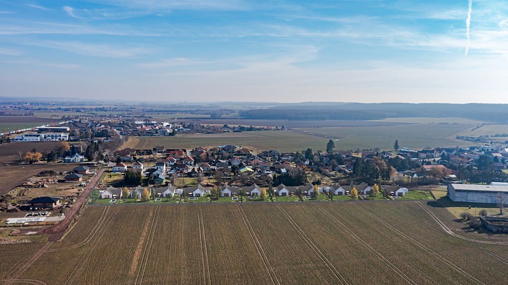 Prodej stavebního pozemku 1000 m² – fotografie 3