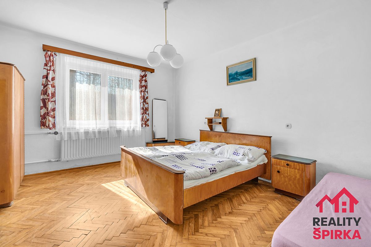 Prodej rodinného domu 150 m², pozemek 1636 m² – fotografie 5