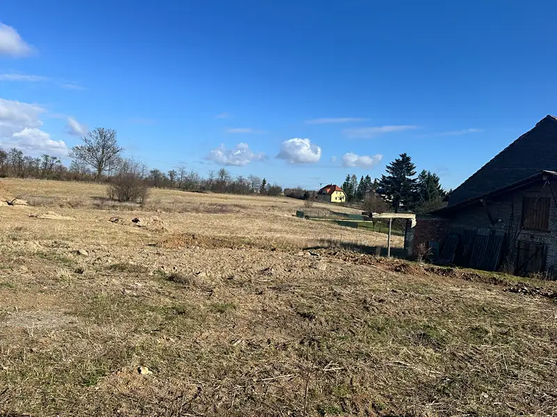 Prodej stavebního pozemku 1217 m², Bratronice – náhled fotky 3