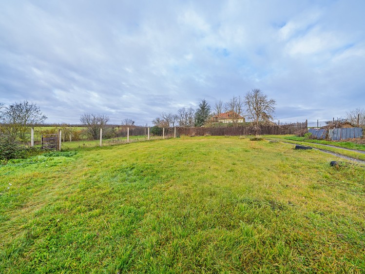 Grundstück zum Kauf, 838 m² (5 von 9)