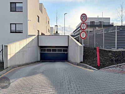 Prodej garážového stání 14 m²