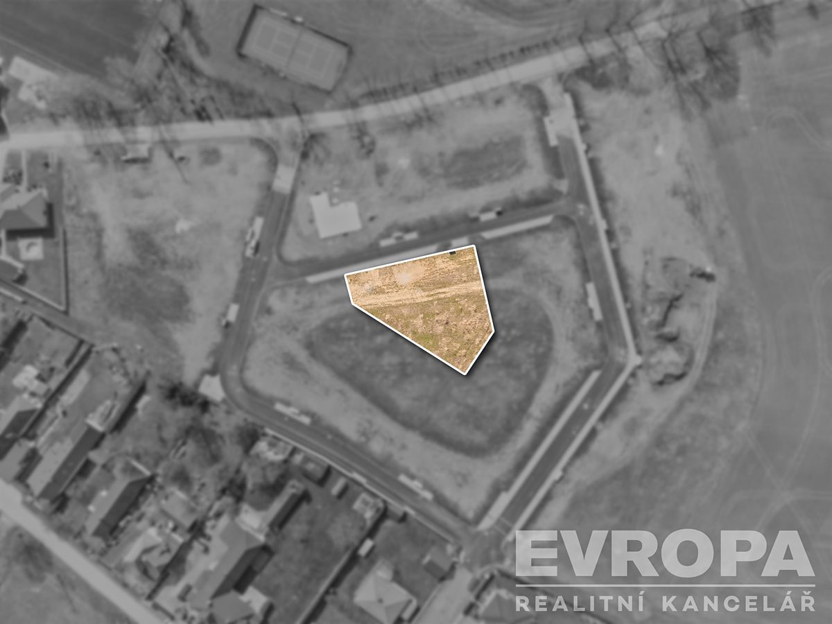 Prodej stavebního pozemku 1078 m² – fotografie 2