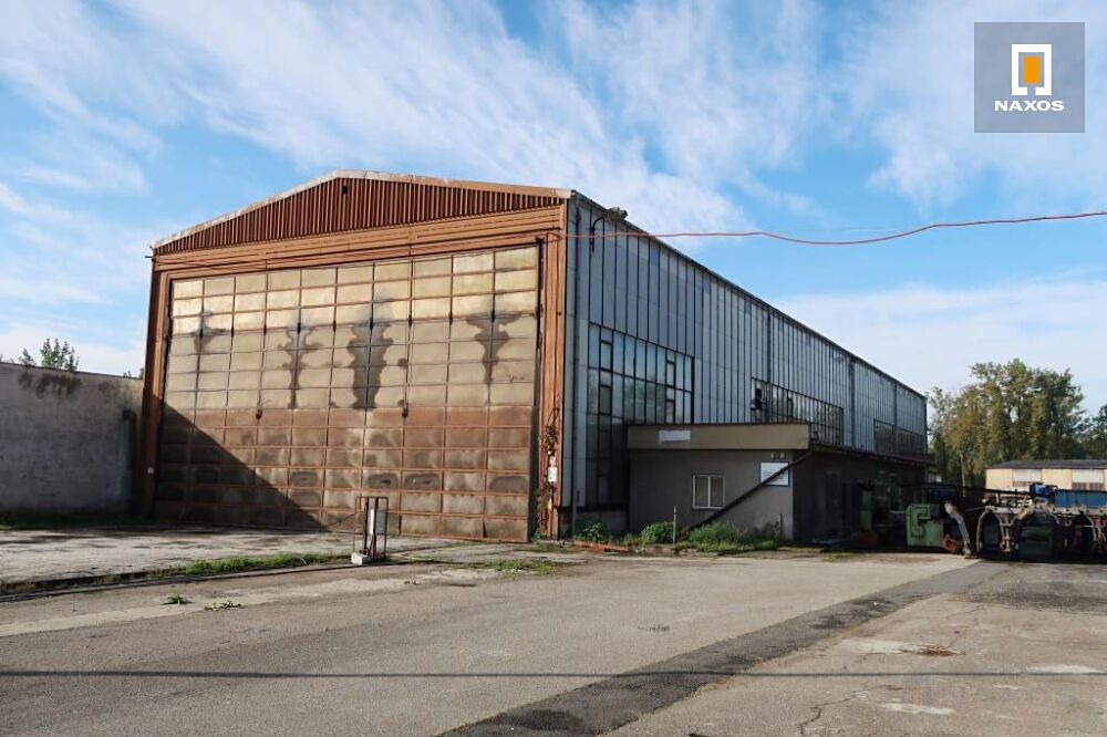 Pronájem skladového prostoru 860 m²