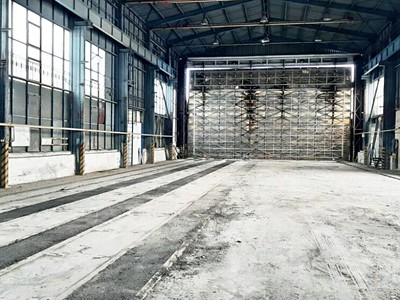 Pronájem komerčního prostoru, 860 m² (2 z 7)