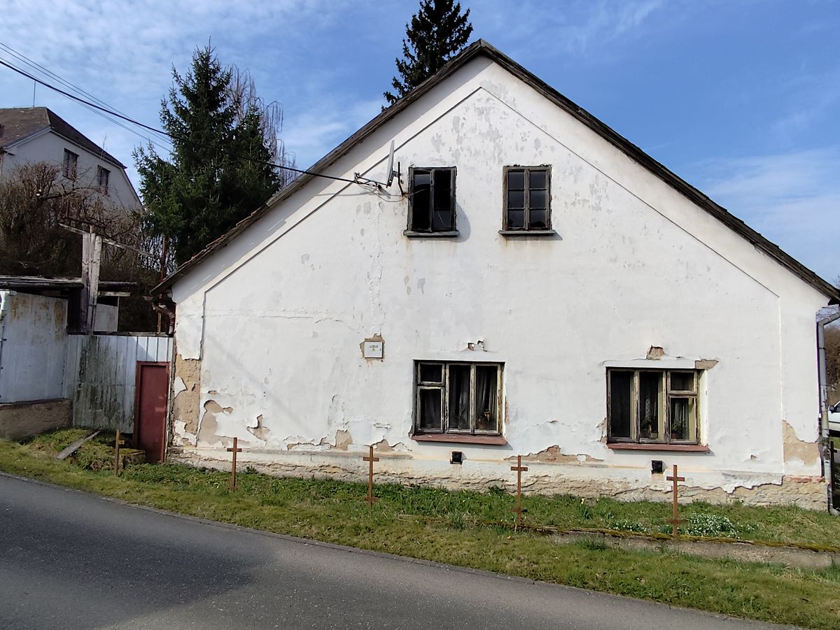 Prodej rodinného domu 98 m², pozemek 870 m² – fotografie 3