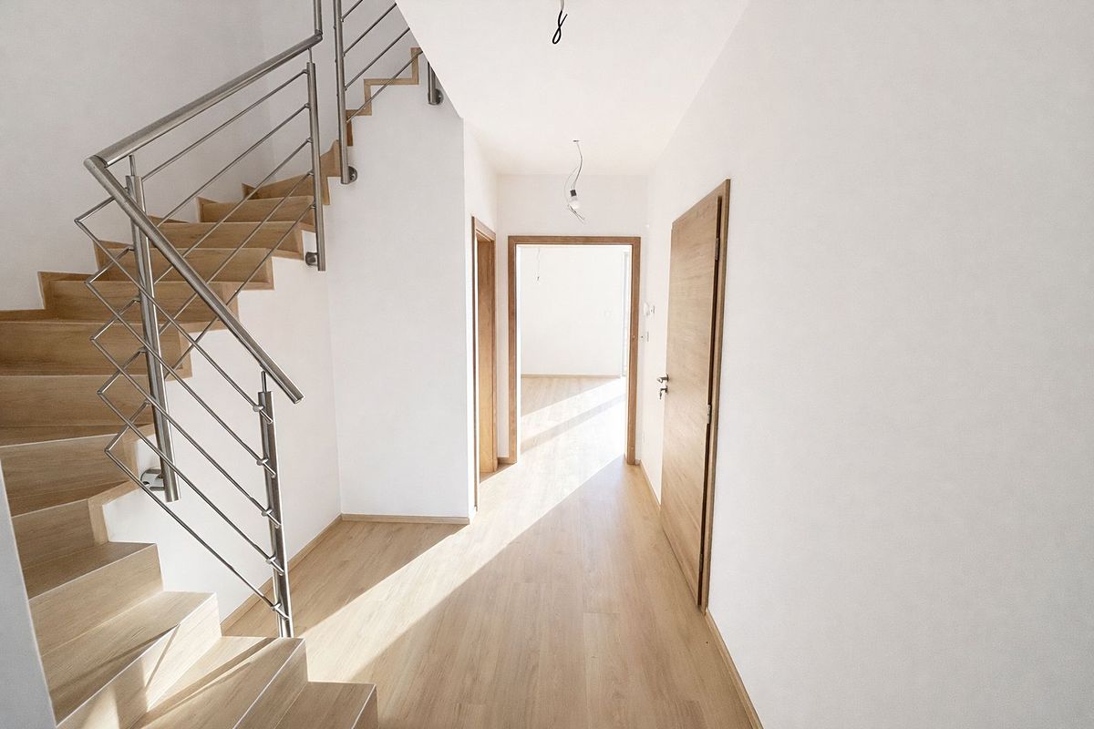 Prodej rodinného domu 133 m², pozemek 472 m² – fotografie 5