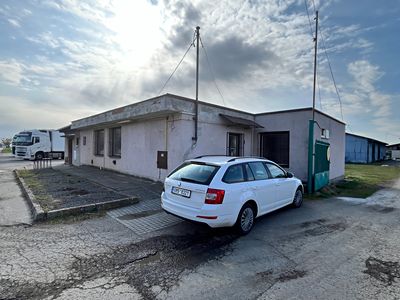 Prodej komerční nemovitosti 77 m²