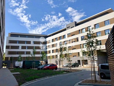 Pronájem bytu 1+kk 32 m²