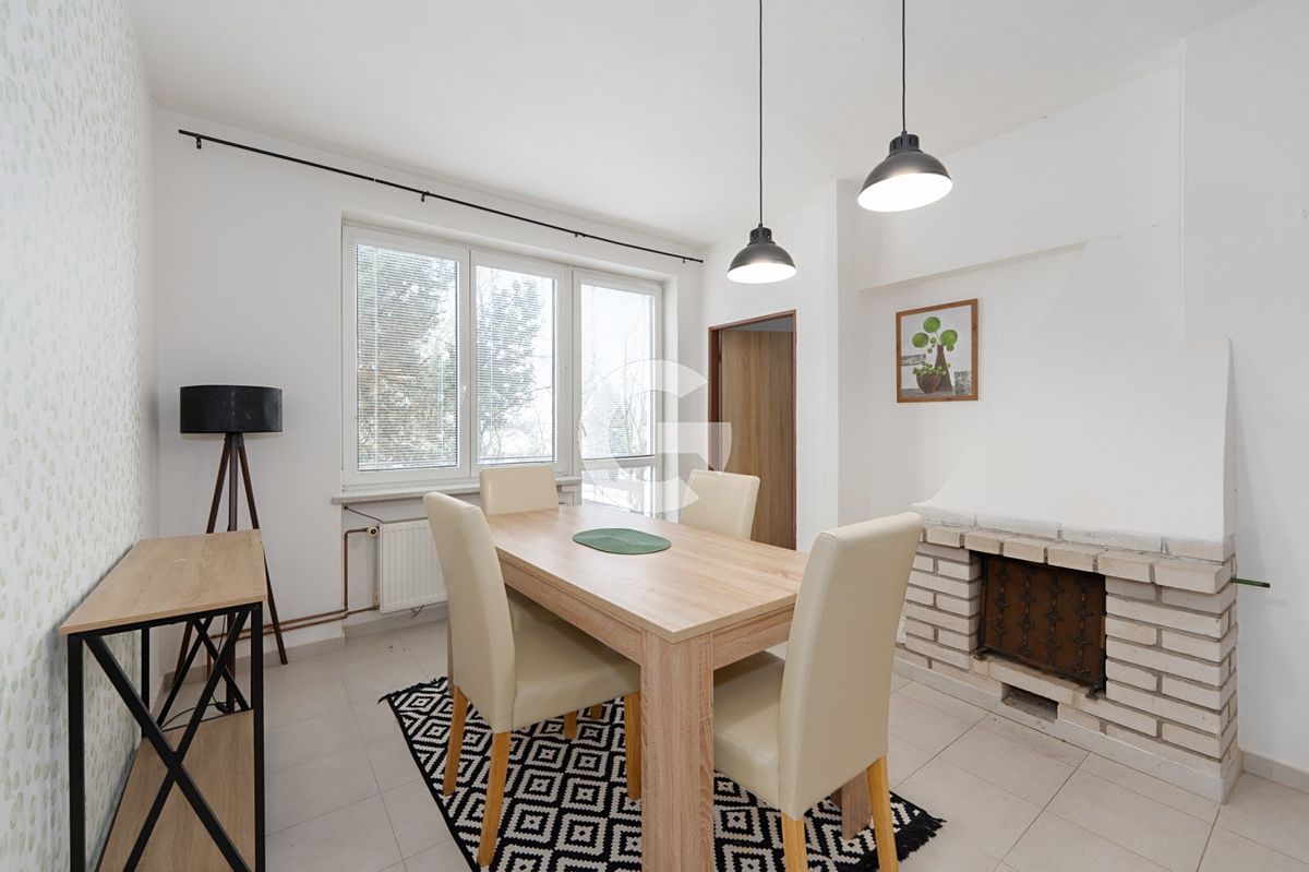 Prodej rodinného domu 200 m², pozemek 687 m² – fotografie 4