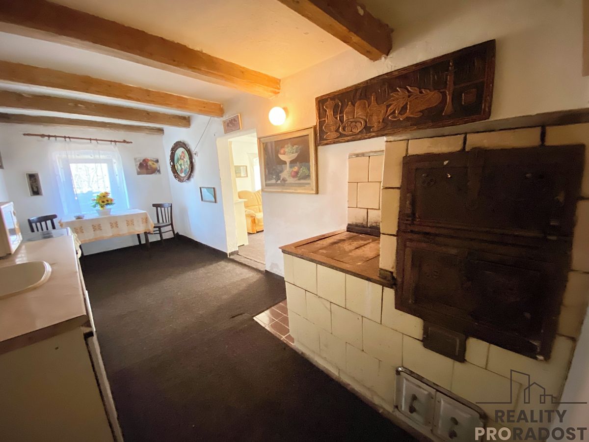 Prodej rodinného domu 80 m², pozemek 429 m² – fotografie 2