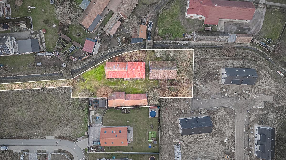 Prodej rodinného domu 223 m², pozemek 1635 m²