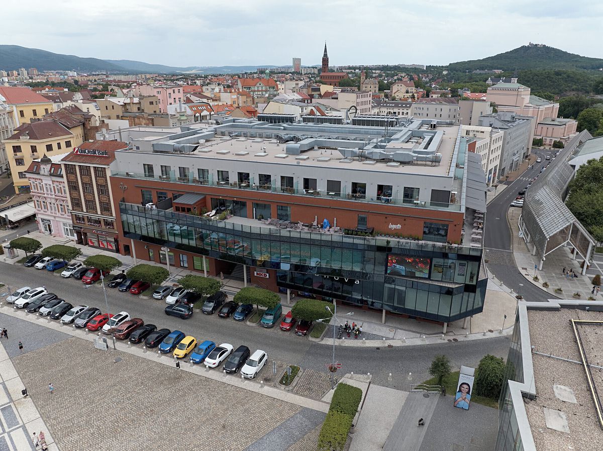 Pronájem obchodního prostoru 32 m²