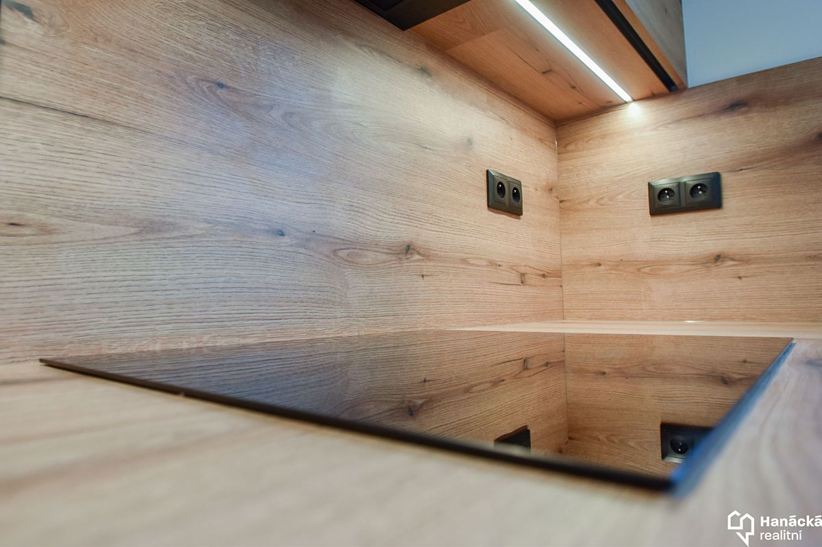 Pronájem bytu 2+kk 61 m² – fotografie 4