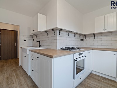 Pronájem bytu 1+1 37 m²