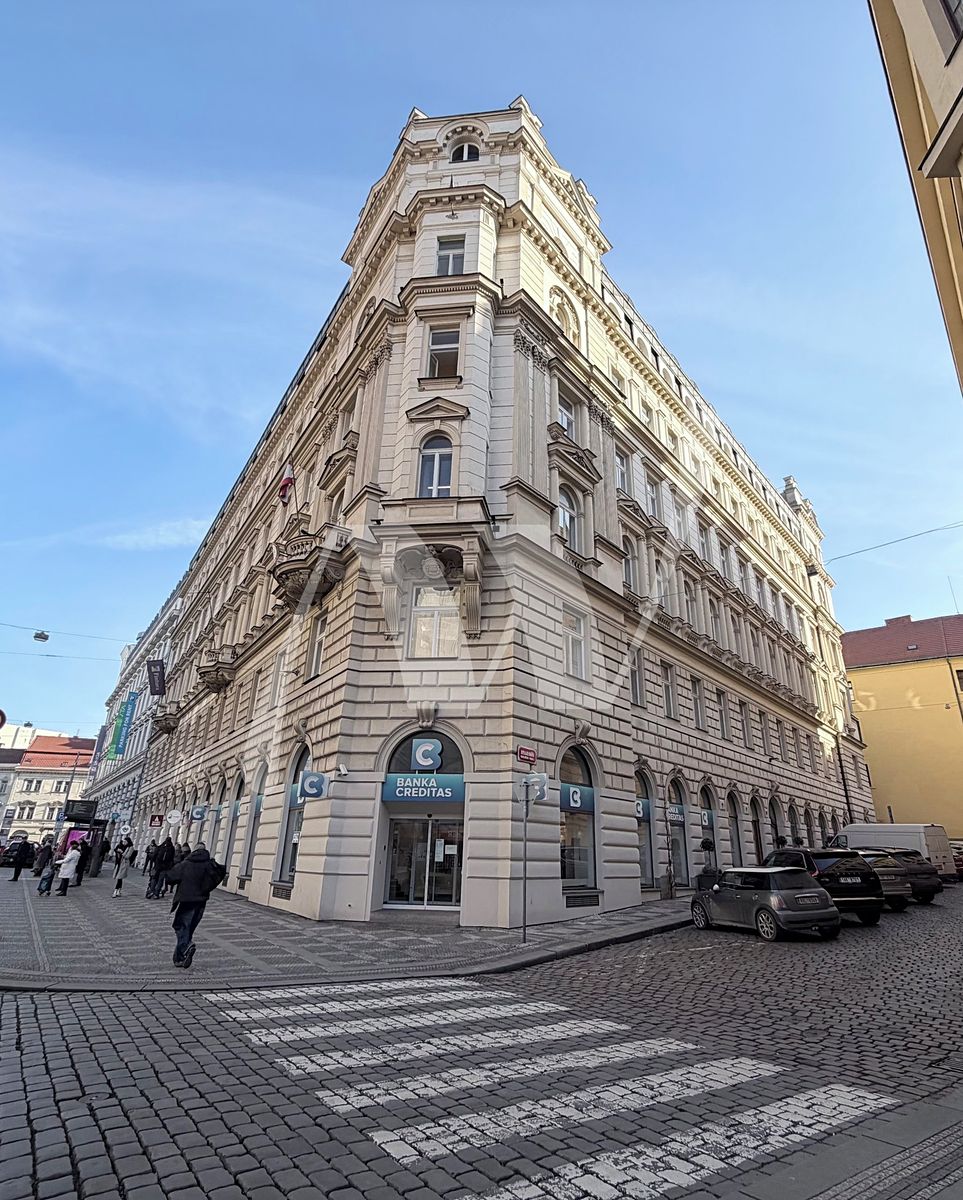 Pronájem kanceláře 120 m² – fotografie 3