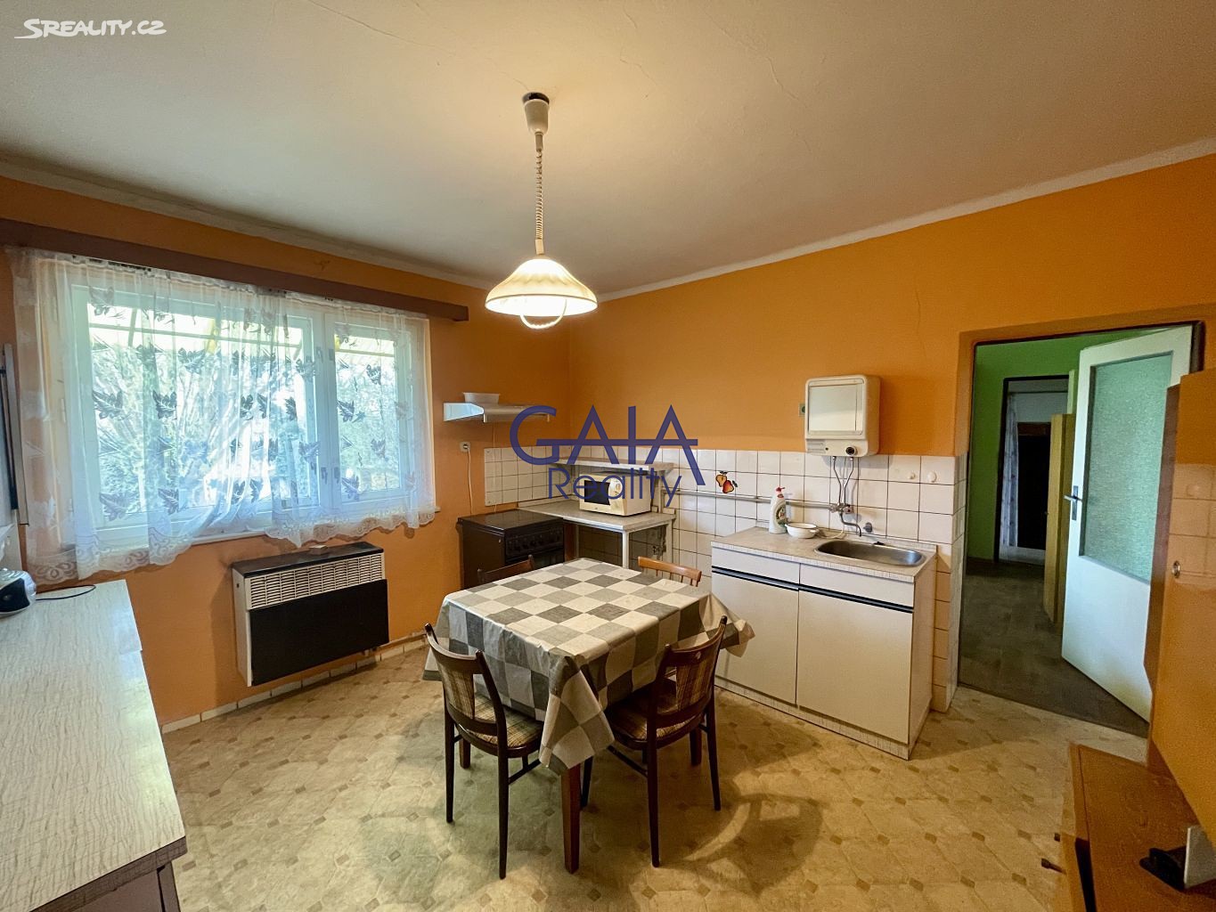 Prodej  rodinného domu 94 m², pozemek 1 688 m² – další