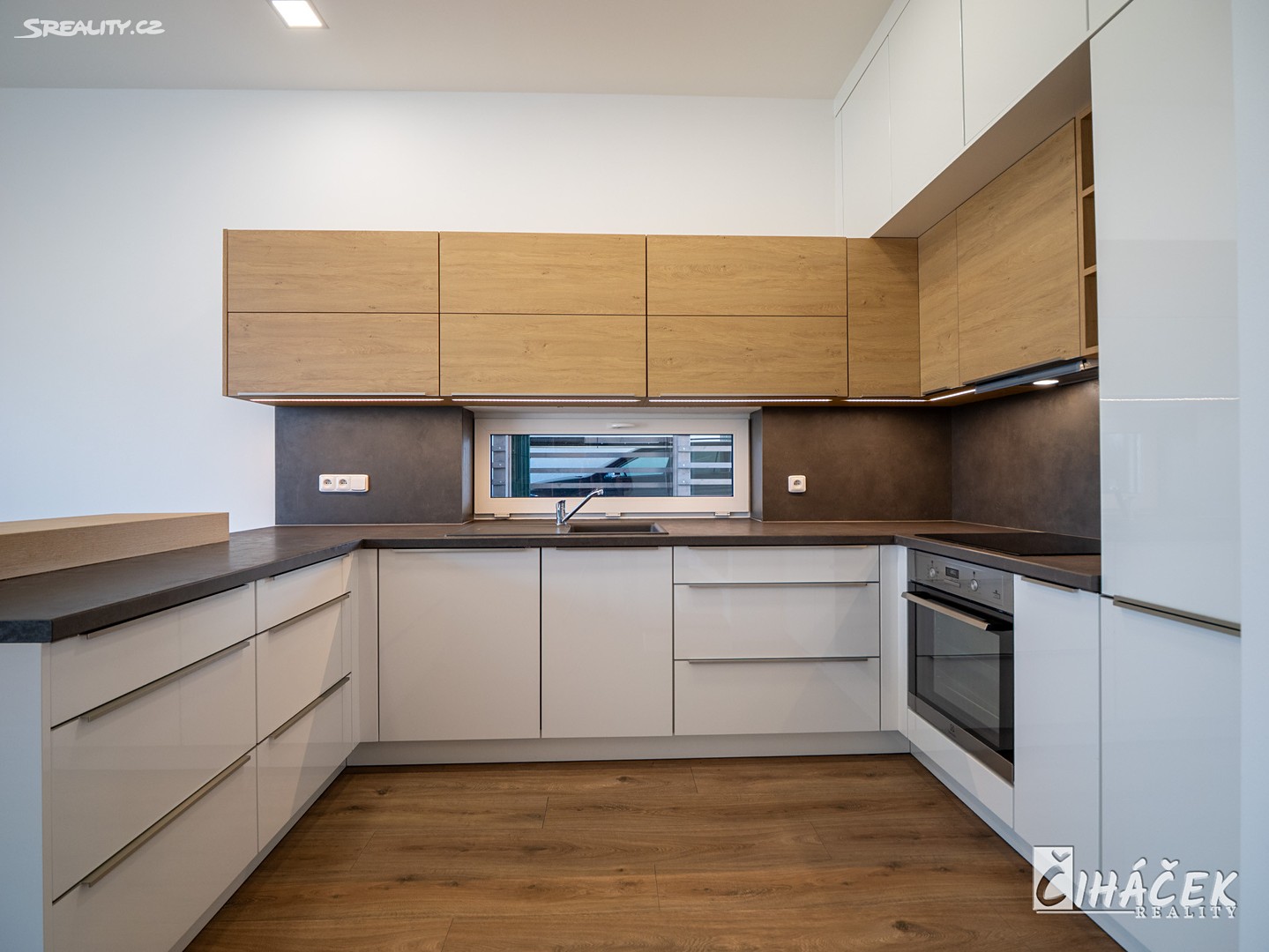 Prodej  rodinného domu 123 m², pozemek 266 m² – pohled 2