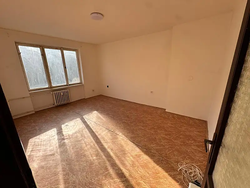 Pronájem bytu 2+1 56 m², Bukovany – náhled fotky 2