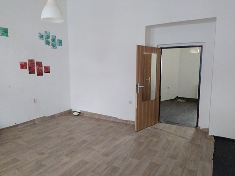 Prodej komerčního prostoru, 416 m² (15 z 24)