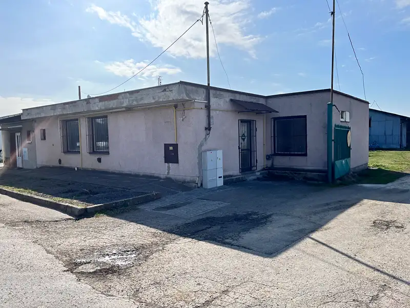 Prodej komerční nemovitosti 77 m², Určice – náhled fotky 2