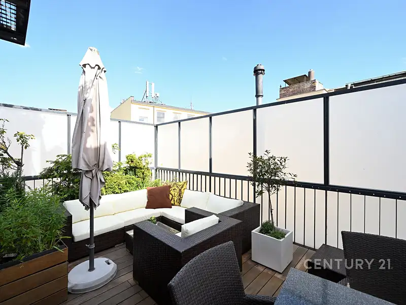 Prodej bytu 5+kk 241 m², Praha – náhled fotky 2