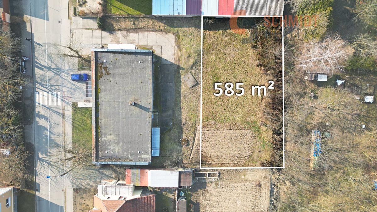 Pronájem zahrady 585 m² – fotografie 2