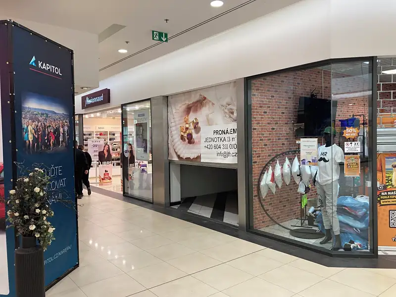 Pronájem obchodního prostoru 32 m², Teplice – náhled fotky 2