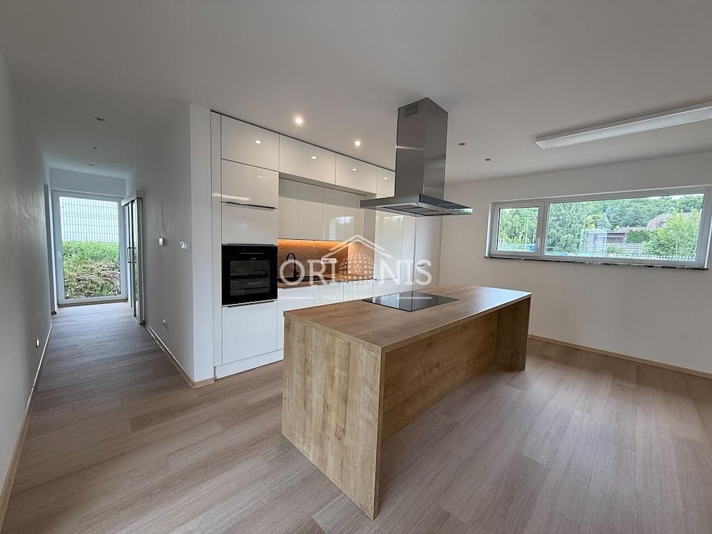 Prodej rodinného domu 124 m², pozemek 1030 m² – fotografie 3